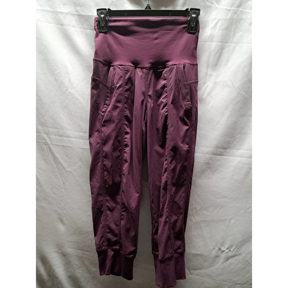 Lululemon Plum Flux Crop joggers leggings pockets 2 - Picture 2 of 6